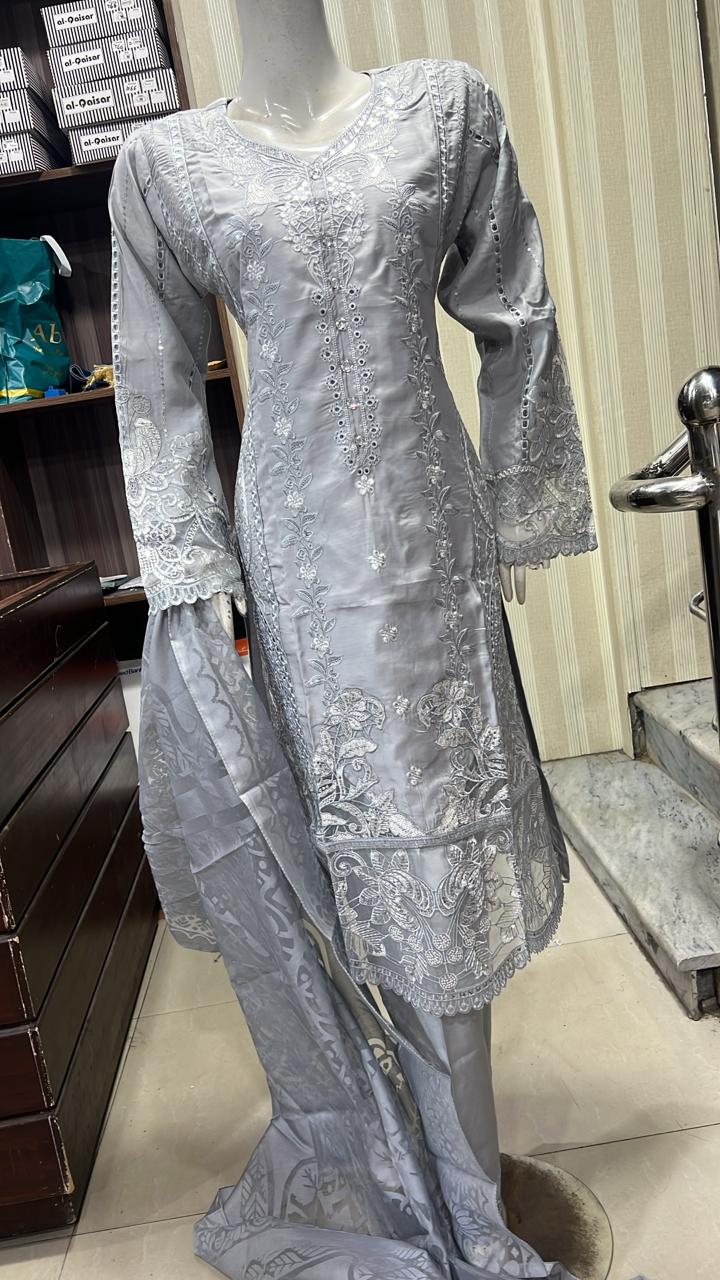 SS26 Viscose SalwarKameez Grey - Image 3